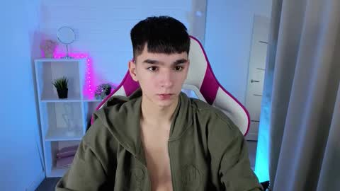 Snapshot of yamitwink chatting on 11-22-25, 05:39 yamitwink online show from 11-22-25, 05:39