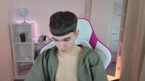 Snapshot of yamitwink chatting on 11-26-25, 08:54 yamitwink online show from 11-26-25, 08:54