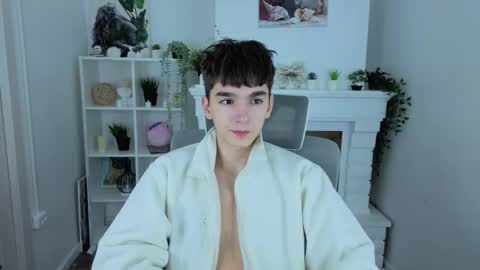 Snapshot of yamitwink chatting on 12-14-25, 08:57 yamitwink online show from 12-14-25, 08:57