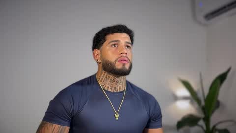 Snapshot of yamp_bigcock chatting on 11-12-25, 10:52 yamp sambrano online show from 11-12-25, 10:52