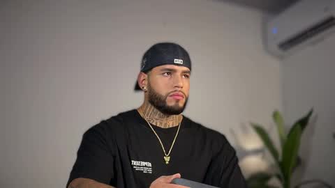 Snapshot of yamp_bigcock chatting on 11-17-25, 04:29 yamp sambrano online show from 11-17-25, 04:29