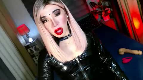 REYAN online show from 10-25-25, 02:08