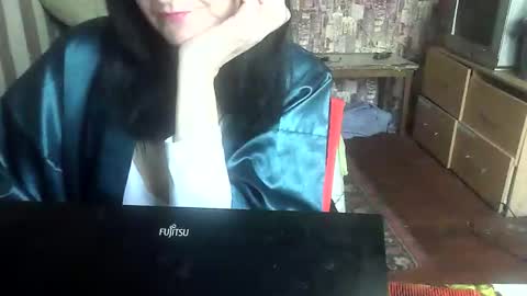 Snapshot of yanafiesta chatting on 10-30-25, 11:33 yanafiesta online show from 10-30-25, 11:33