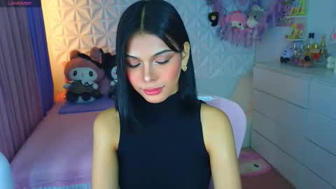 Snapshot of yang_audreylone chatting on 09-15-25, 08:53 YANG AUDREY LONE online show from 09-15-25, 08:53