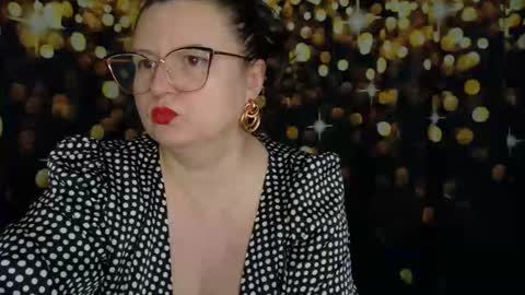 Snapshot of yanikka chatting on 11-21-25, 11:42 Anika online show from 11-21-25, 11:42