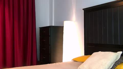 yanira_ass_ online show from 11-01-25, 05:09