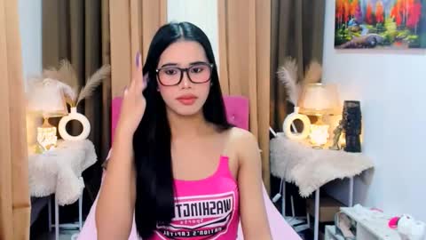 Yanna online show from 11-23-25, 03:28