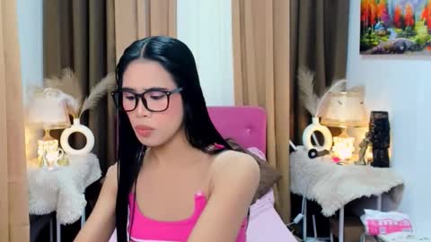 Yanna online show from 11-24-25, 05:07