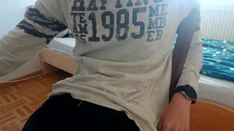 yanp541 online show from 11-05-25, 12:05