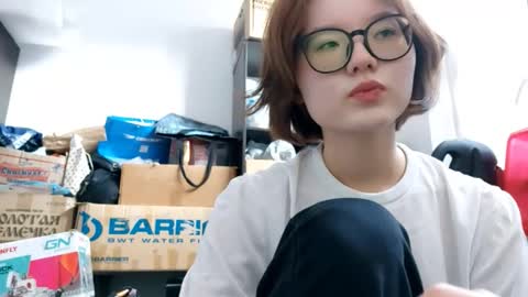 Lily online show from 10-05-25, 10:35