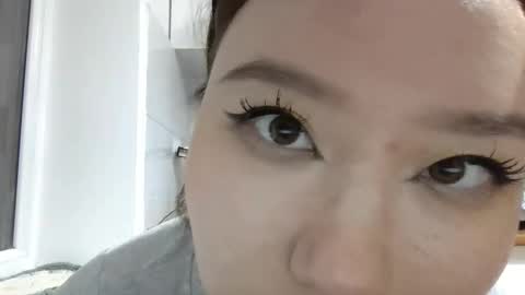 Lily online show from 10-06-25, 03:53
