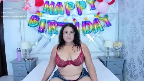 Snapshot of yaragarcia chatting on 02-17-26, 03:47 Yara online show from 02-17-26, 03:47