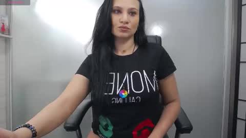 Snapshot of yaraxcox chatting on 02-06-26, 03:55 Yara online show from 02-06-26, 03:55