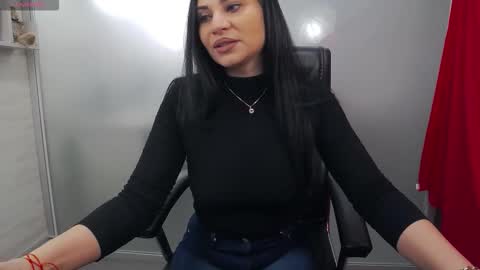 Yara online show from 03-06-26, 03:25