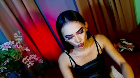 miss yasii online show from 12-20-24, 09:17