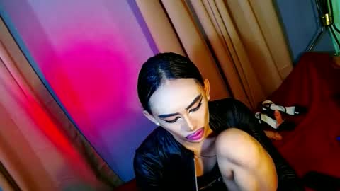 miss yasii online show from 01-07-25, 07:17