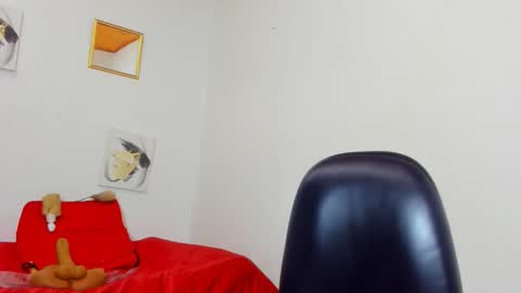 Yasemin online show from 01-07-26, 10:51