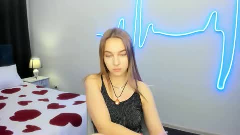 Snapshot of yasminasage chatting on 10-18-25, 06:41 Yasmina online show from 10-18-25, 06:41