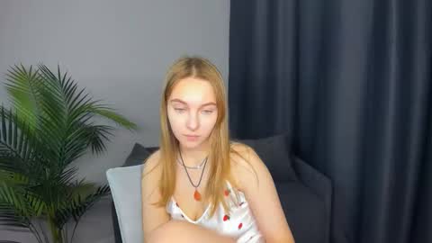 Snapshot of yasminasage chatting on 11-13-25, 03:55 Yasmina online show from 11-13-25, 03:55