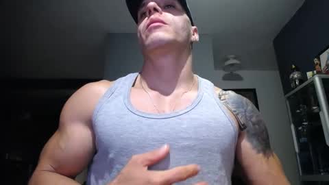 Snapshot of yatho_ chatting on 10-10-25, 01:59 yahto online show from 10-10-25, 01:59