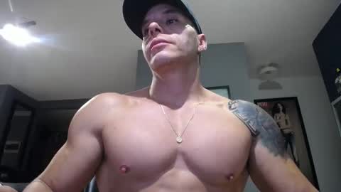 Snapshot of yatho_ chatting on 10-21-25, 02:45 yahto online show from 10-21-25, 02:45