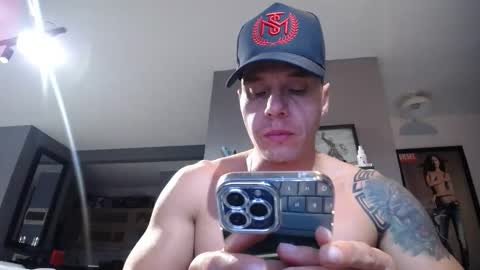 Snapshot of yatho_ chatting on 11-07-25, 02:33 yahto online show from 11-07-25, 02:33