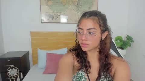 Snapshot of yaya23x chatting on 01-03-25, 03:22 yaya23x online show from 01-03-25, 03:22