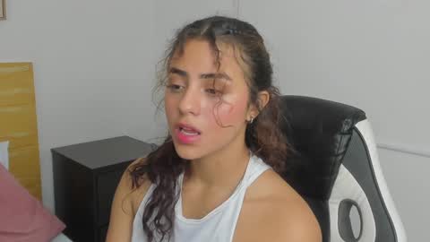 Snapshot of yaya23x chatting on 01-13-25, 03:15 yaya23x online show from 01-13-25, 03:15