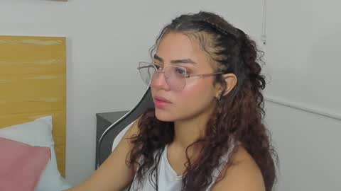 Snapshot of yaya23x chatting on 01-15-25, 12:04 yaya23x online show from 01-15-25, 12:04