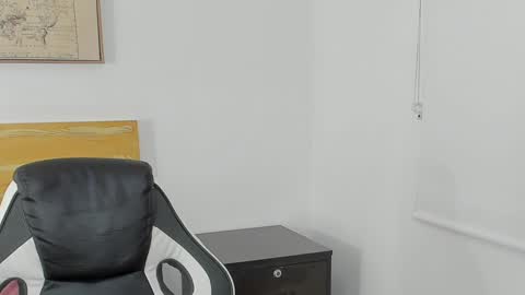 Snapshot of yaya23x chatting on 01-20-25, 12:07 yaya23x online show from 01-20-25, 12:07