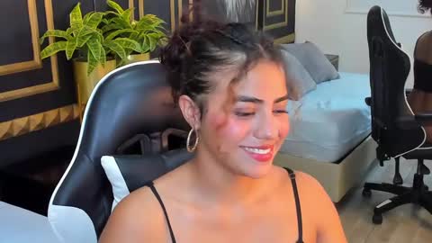 Snapshot of yaya23x chatting on 02-19-25, 07:38 yaya23x online show from 02-19-25, 07:38