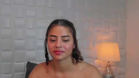 Snapshot of yaya23x chatting on 03-08-25, 05:33 yaya23x online show from 03-08-25, 05:33