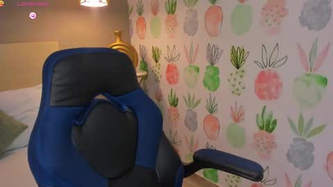 Snapshot of yaya23x chatting on 09-09-25, 01:21 yaya23x online show from 09-09-25, 01:21