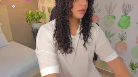 Snapshot of yaya23x chatting on 10-01-25, 02:12 yaya23x online show from 10-01-25, 02:12