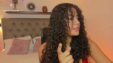 Snapshot of yaya23x chatting on 10-27-25, 02:43 yaya23x online show from 10-27-25, 02:43