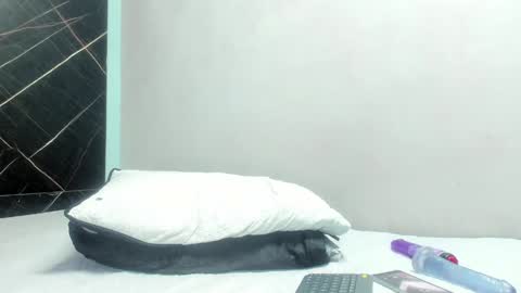 Snapshot of yaya____ chatting on 01-14-25, 03:57 yaya____ online show from 01-14-25, 03:57