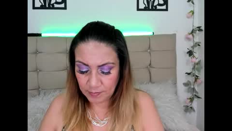yayita online show from 09-22-25, 01:46