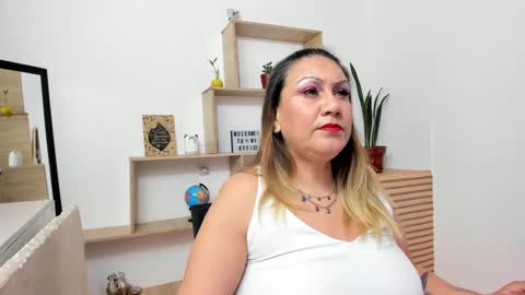 yayita online show from 10-06-25, 01:19