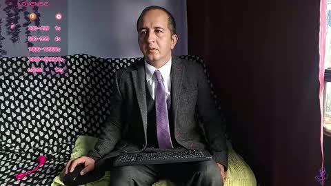 Snapshot of yazfore chatting on 12-02-25, 02:12 Hazzan online show from 12-02-25, 02:12