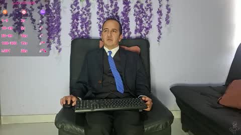 Snapshot of yazfore chatting on 02-10-26, 02:32 Hazzan online show from 02-10-26, 02:32