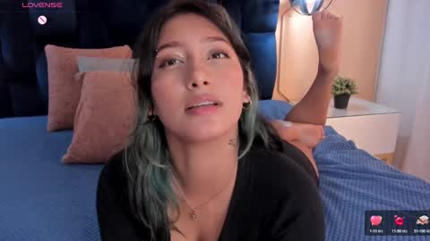 Snapshot of yazmin_rouse chatting on 01-03-25, 05:20 Yazmin online show from 01-03-25, 05:20