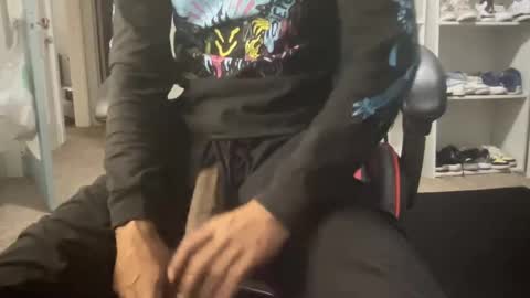 Yeahitsrell online show from 03-03-25, 01:42