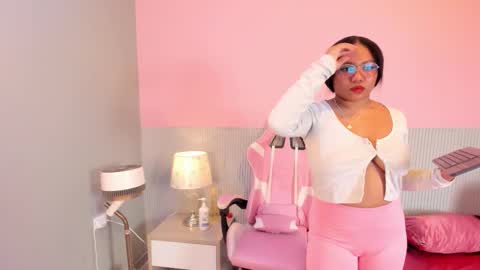 yeika_foxy online show from 10-29-25, 11:01