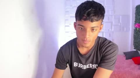 Snapshot of yeison_77 chatting on 12-03-24, 01:41 yeison_77 online show from 12-03-24, 01:41