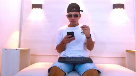 Yeison online show from 11-14-25, 11:20