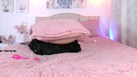 Snapshot of yellow_lily chatting on 03-01-25, 11:37 yellow_lily online show from 03-01-25, 11:37