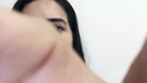 yenher1994 online show from 11-24-25, 01:49