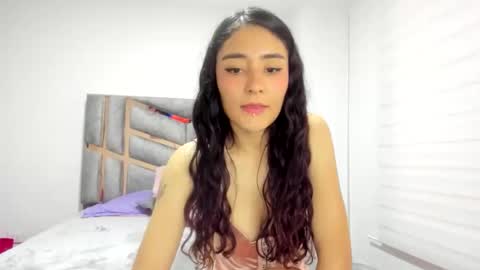 yenselonix online show from 11-19-25, 07:47