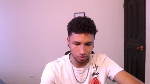 Yeff ind. model  online show from 12-17-24, 05:26