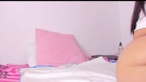 Snapshot of yesicasquirt65 chatting on 12-04-25, 12:14 yesicasquirt65 online show from 12-04-25, 12:14